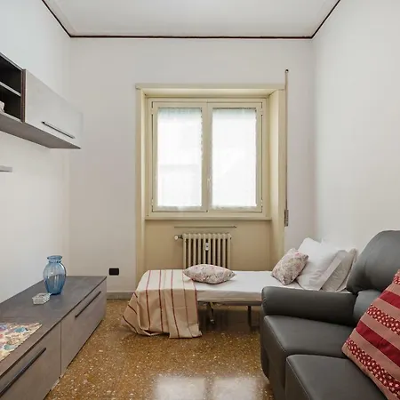 Nice And Well Connected 1 Bed Flat In Testaccio Rom