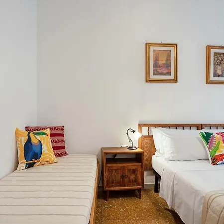 Nice And Well Connected 1 Bed Flat In Testaccio Rom
