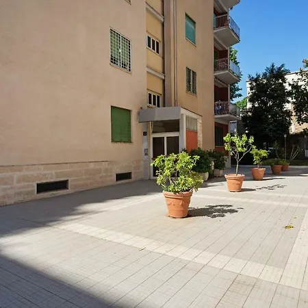 Nice And Well Connected 1 Bed Flat In Testaccio Rom
